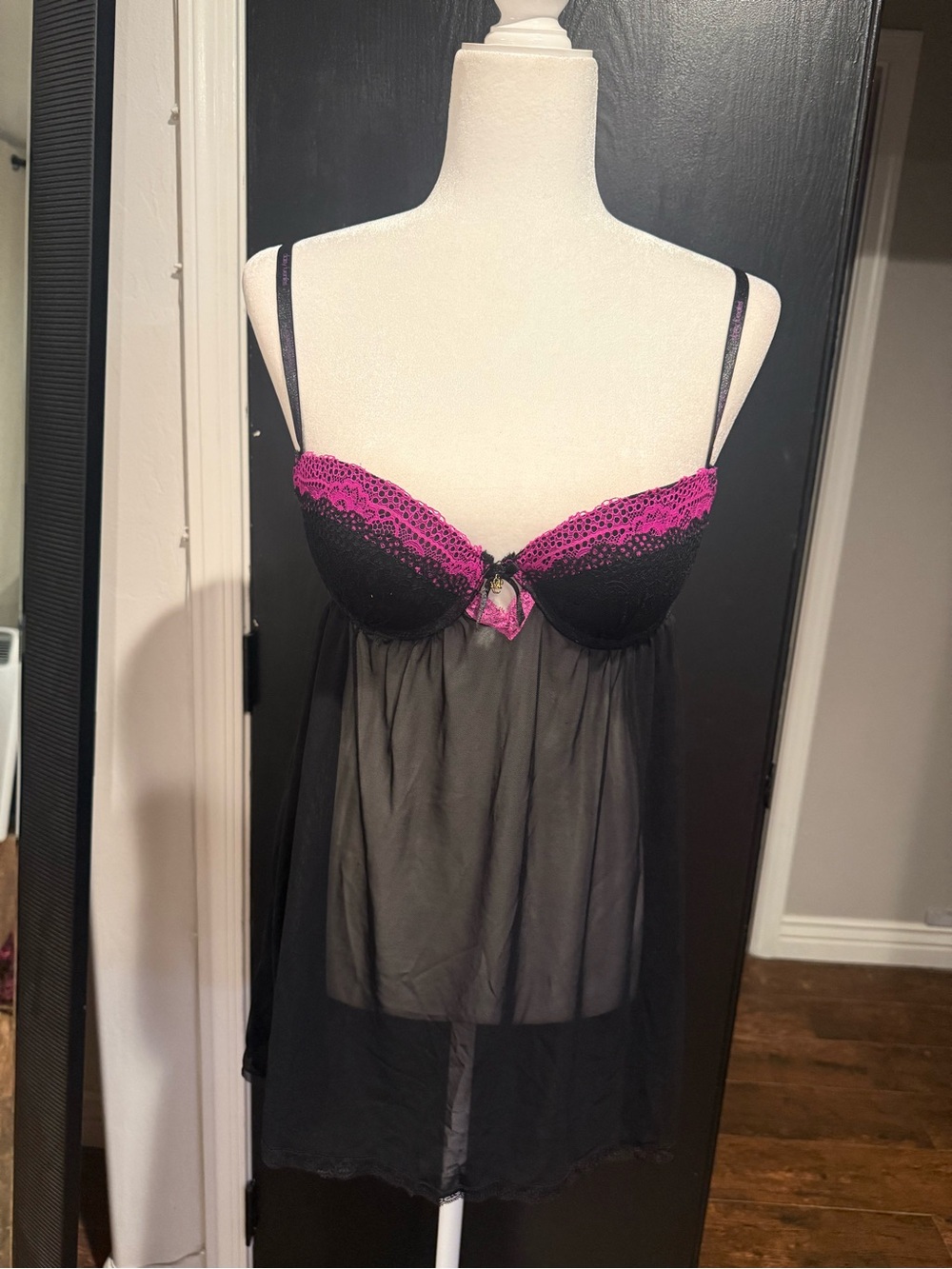 Daisy Fuentes Black Babydoll Chemise with Fuchsia Lace Accents